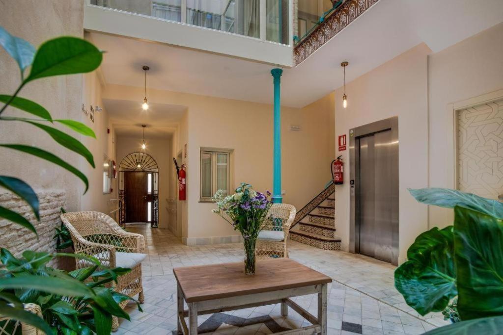 Pureza Triana 88 Apartment Seville Exterior photo